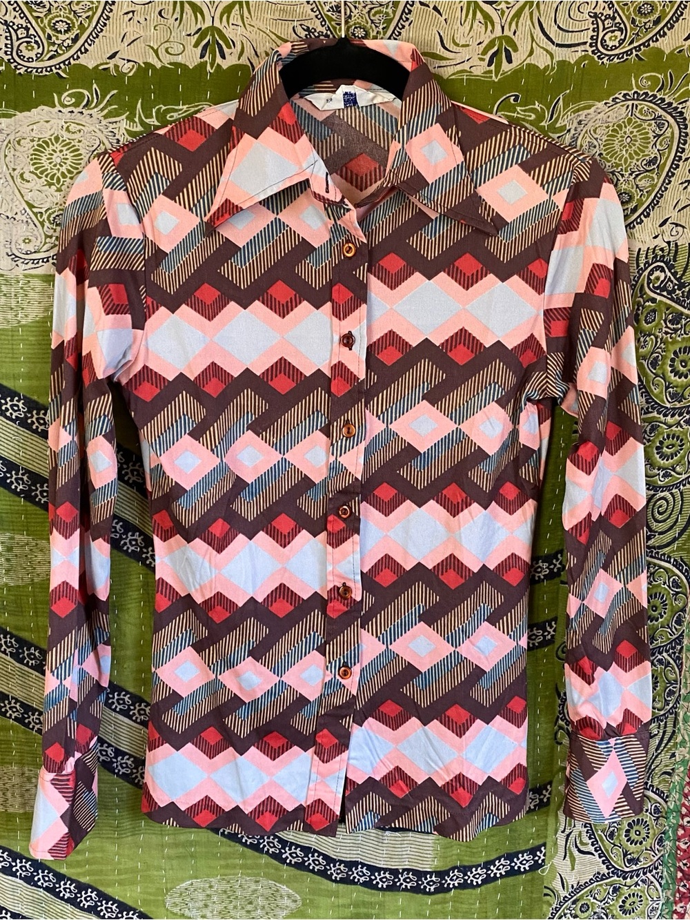 Vintage 1970's Western Disco Geometric Chevron Op-Art Button Down Blouse Small
